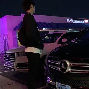 Meet your Posher, Hui